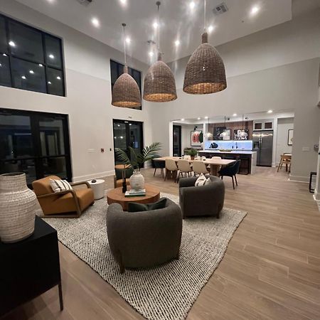 Blooming Journey In Tampa Bay! Apartamento Exterior foto